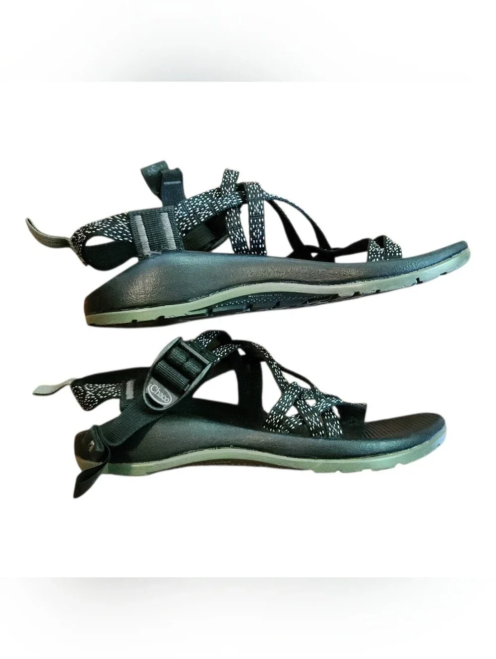 Chaco Kid’s Ecotread Sandals hugs and kisses Print Youth size 5 black hiking